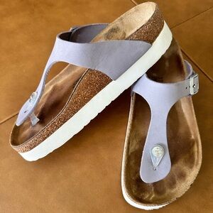 Papillio by Birkenstock Platform Gizeh Sandals - Good Condition, Lilac